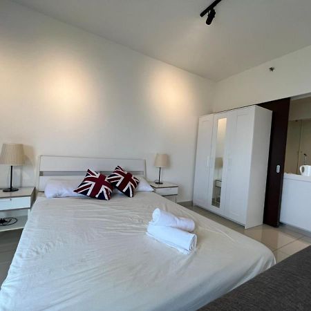 Francesco Suite - Trefoil Setia Alam Exterior foto